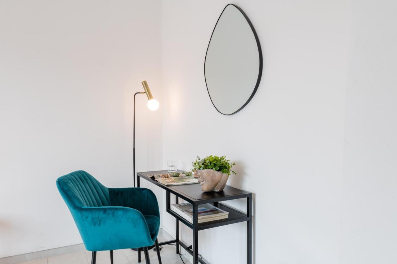 Relstay - Gae Aulenti - 1Br Милано Екстериор снимка